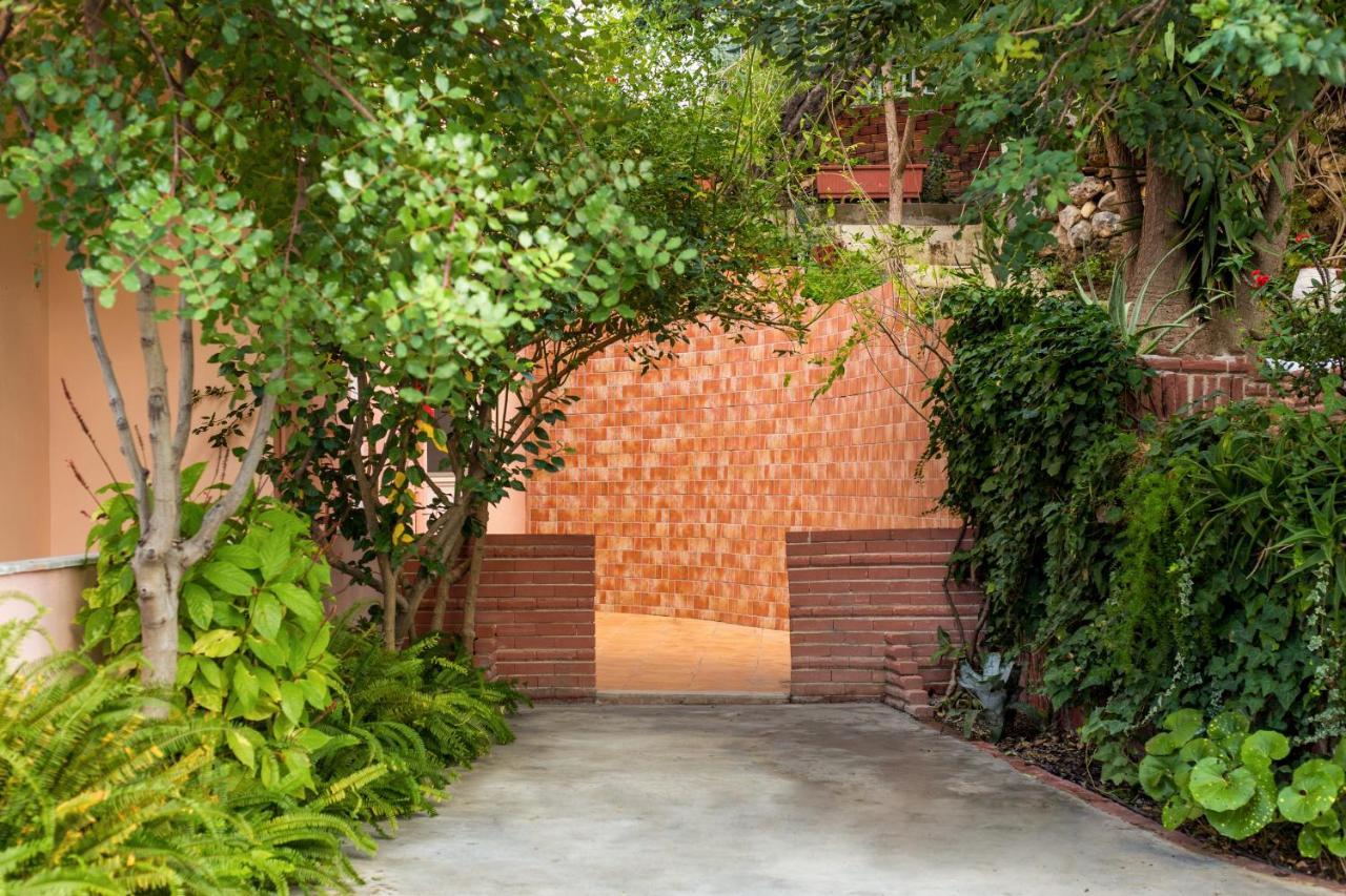 Bali  Aphrodite Studios & Apartment מראה חיצוני תמונה