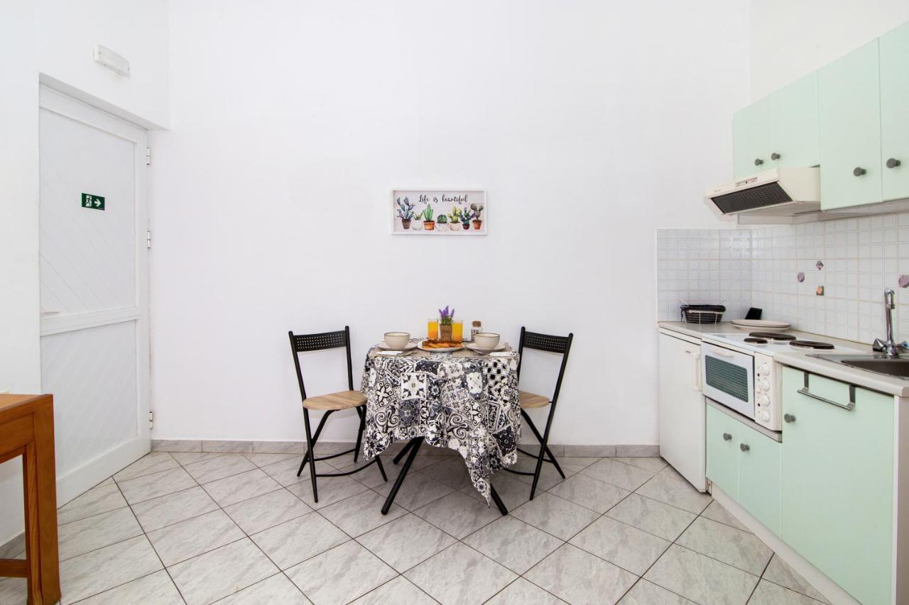 Bali  Aphrodite Studios & Apartment מראה חיצוני תמונה