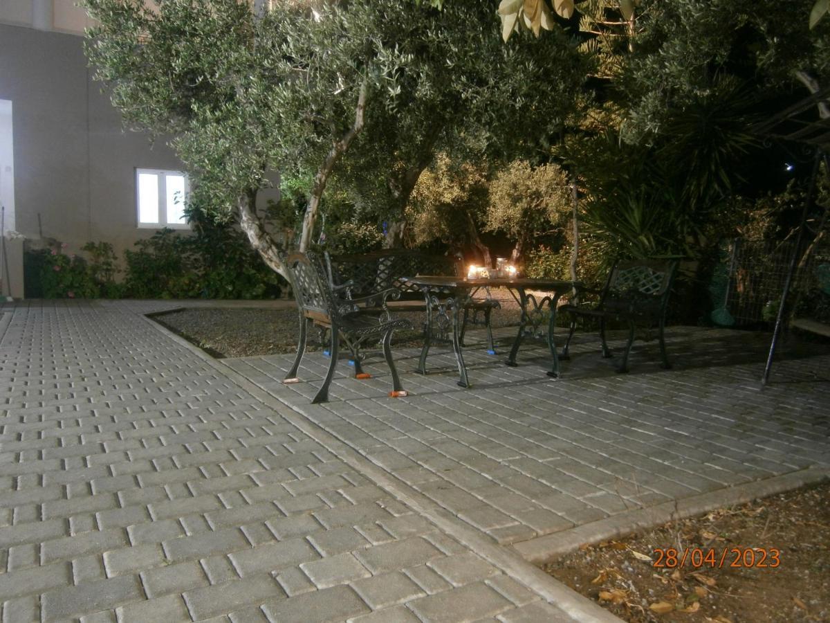 Bali  Aphrodite Studios & Apartment מראה חיצוני תמונה